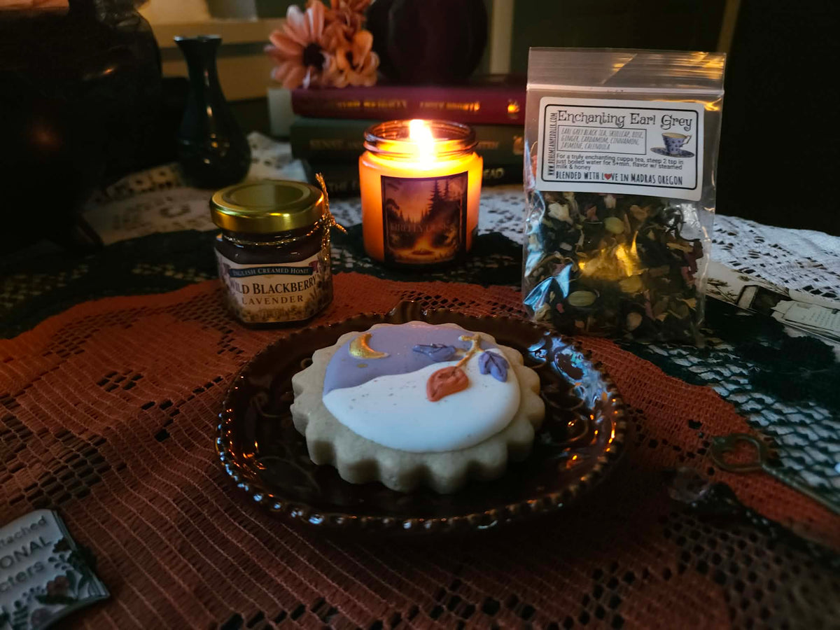 The Edge of Twilight | Reading Ritual Box